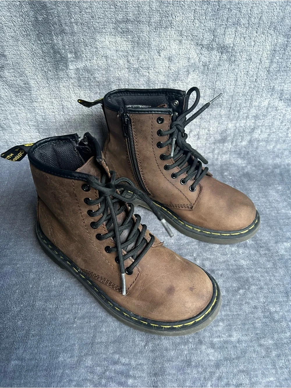 Dr Martens Little Kids Size 1 Brown Leather 8 Eye Ankle Boots AW004 Grunge Boho